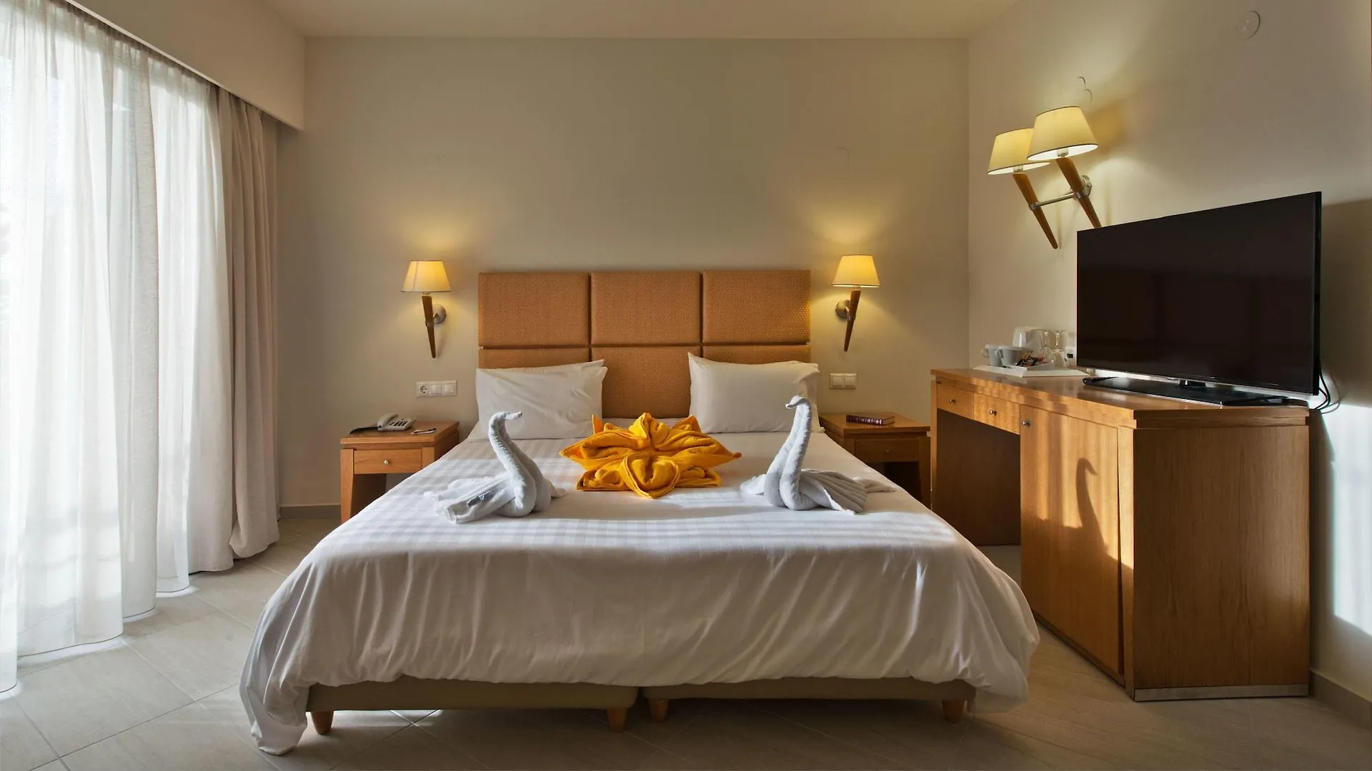 Minos Hotel Retimno