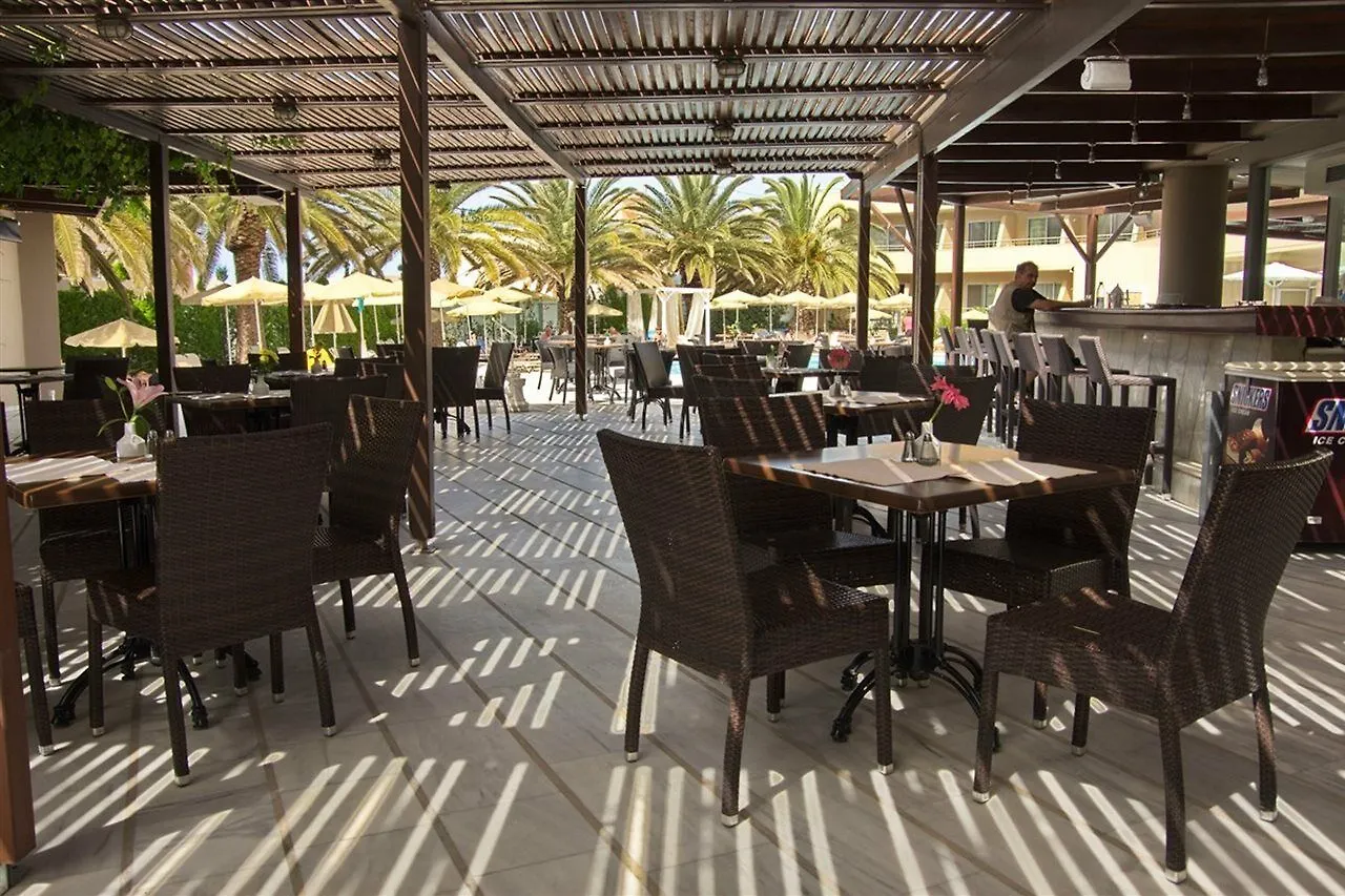 Minos Hotel Retimno 4*,