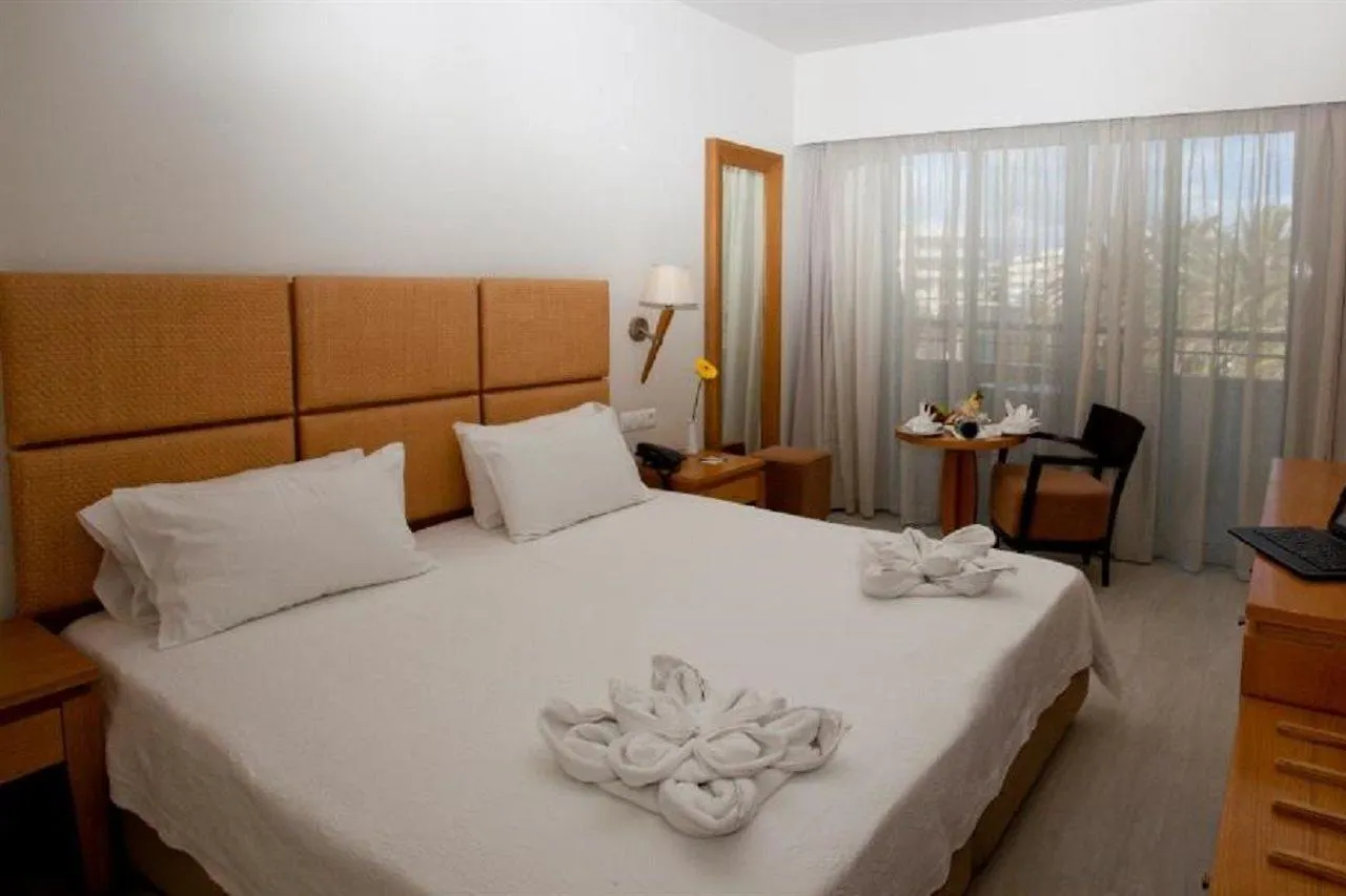 Minos Hotel Retimno 4*,  Grecja
